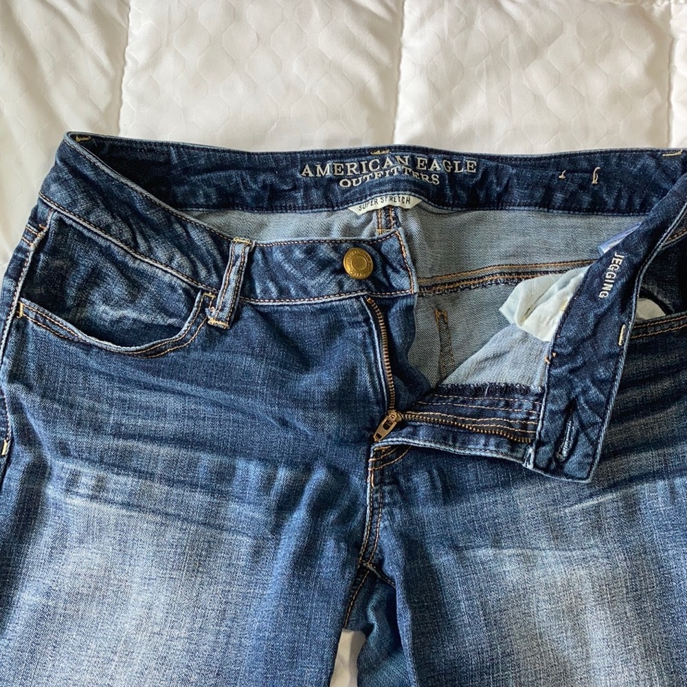 American Eagle super-stretch skinny jeans